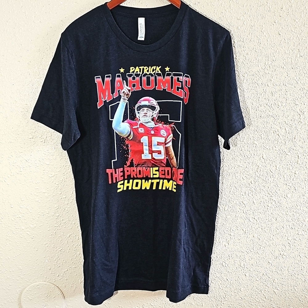 Bella Canvas Patrick Mahomes Kansa City Chiefs  T-Shirt.